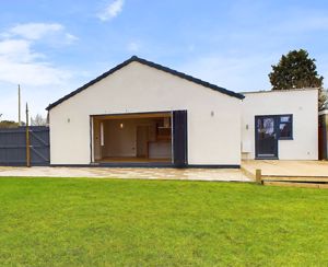 Rear- click for photo gallery